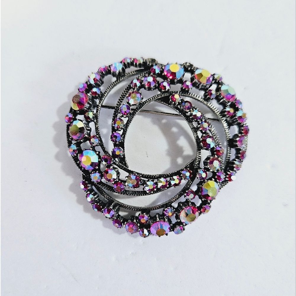 Vintage '50s Signed Florenza Red Aurora Borealis Rhinestone Openwork Brooch Pin